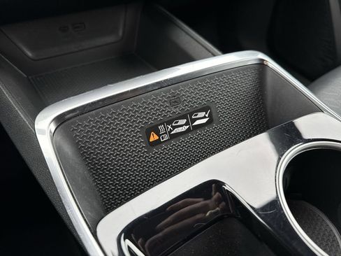 Certified 2025 Chevrolet Equinox LT w/ Convenience Package II image 29