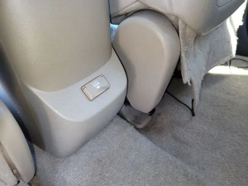 Used 2012 Toyota RAV4 Limited w/ Premium Plus Value Pkg FWD image 28