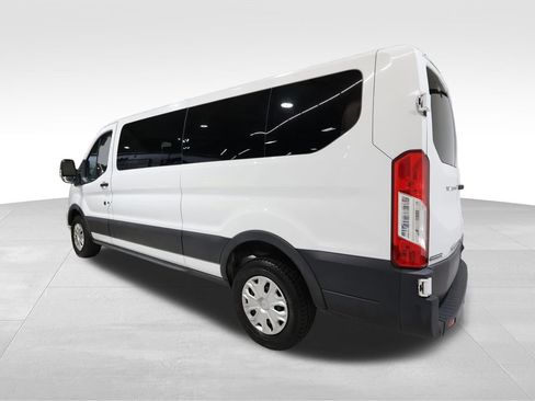 Used 2023 Ford Transit 350 XLT image 2