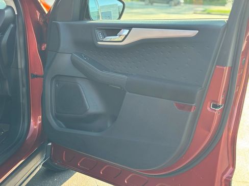 Used 2020 Ford Escape SE AWD/4WD image 40