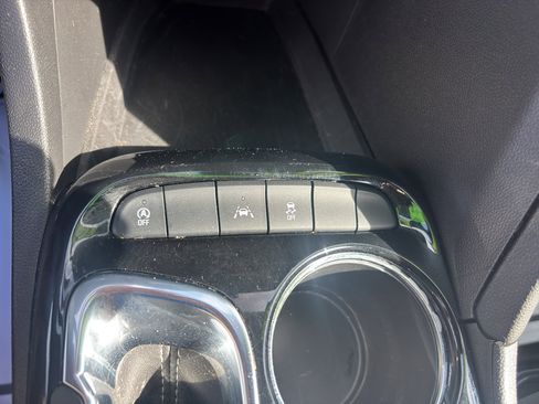 Used 2023 Buick Encore GX Select image 14