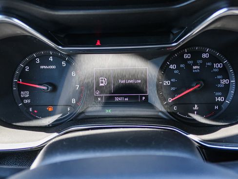 Used 2023 Chevrolet TrailBlazer LT FWD image 22