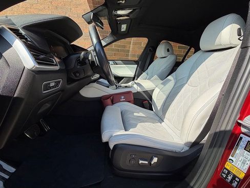 Used 2023 BMW X6 xDrive40i w/ M Sport Package image 5
