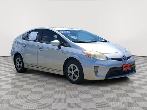 Used 2013 Toyota Prius Two FWD image 2
