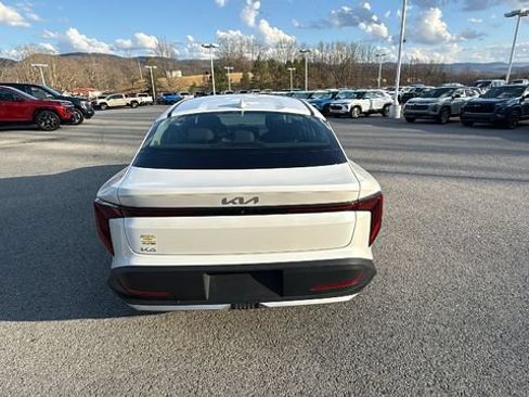 Used 2025 Kia K4 FWD image 5