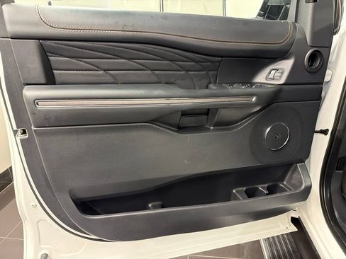 Certified 2023 Ford Expedition Platinum AWD/4WD image 30