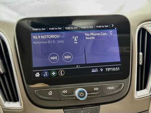 Used 2020 Chevrolet Malibu LT FWD image 16