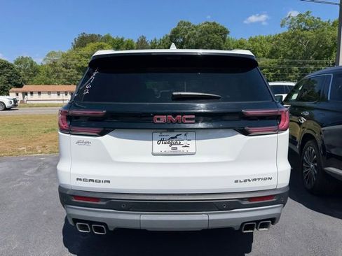 Used 2026 GMC Acadia Elevation w/ Elevation Premium Package FWD image 4