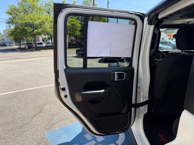 Used 2023 Jeep Wrangler Unlimited Sport AWD/4WD image 26