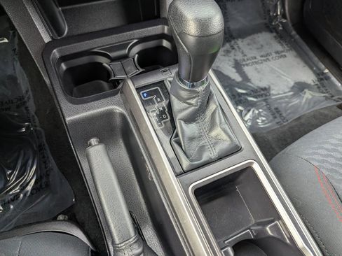 Used 2023 Toyota Tacoma SR5 image 17