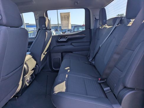 Used 2022 Chevrolet Silverado 1500 LT RWD image 12