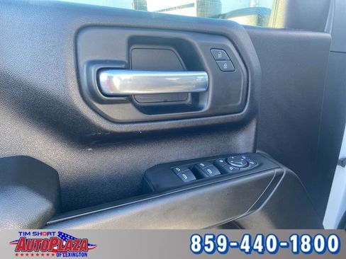 Used 2022 Chevrolet Silverado 2500 Custom w/ Custom Value Package image 40