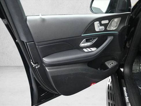 Used 2022 Mercedes-Benz GLS 450 4MATIC image 20