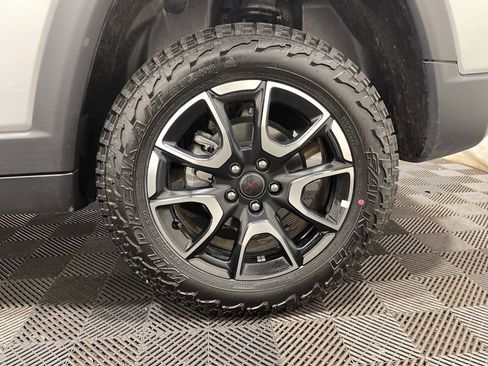 Used 2025 Jeep Compass Trailhawk AWD/4WD image 26