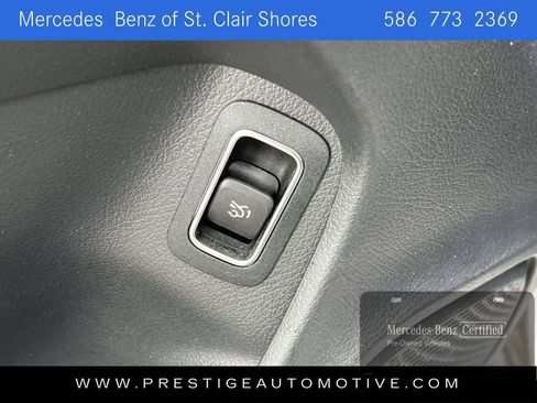 Used 2023 Mercedes-Benz CLA 250 4MATIC image 17