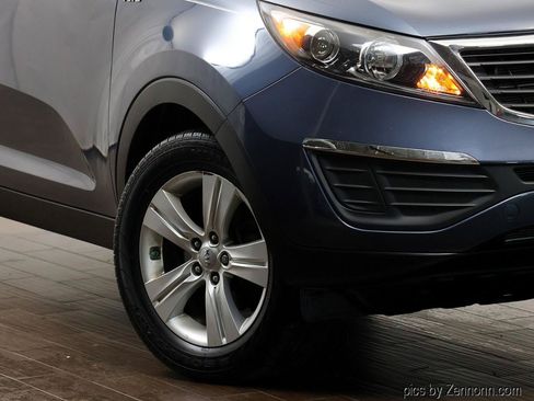 Used 2012 Kia Sportage LX AWD/4WD image 3