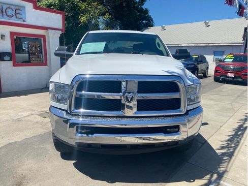 Used 2018 RAM 2500 Tradesman w/ Chrome Appearance Group AWD/4WD image 9