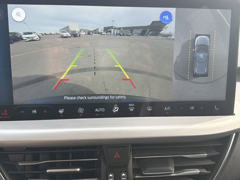 Used 2024 Ford Escape Platinum image 27