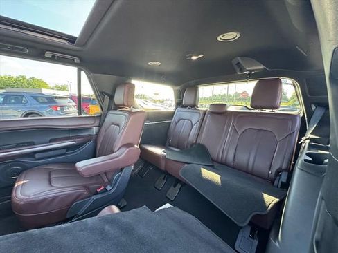 Used 2024 Ford Expedition Limited RWD image 14