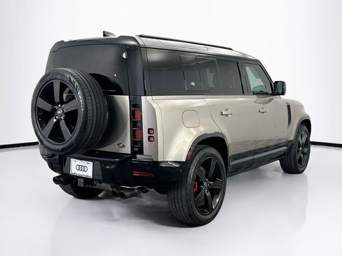 Used 2023 Land Rover Defender 110 X-Dynamic SE image 5