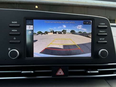 Used 2026 Hyundai Elantra SE image 30