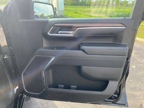 Used 2025 Chevrolet Silverado 1500 LT AWD/4WD image 20