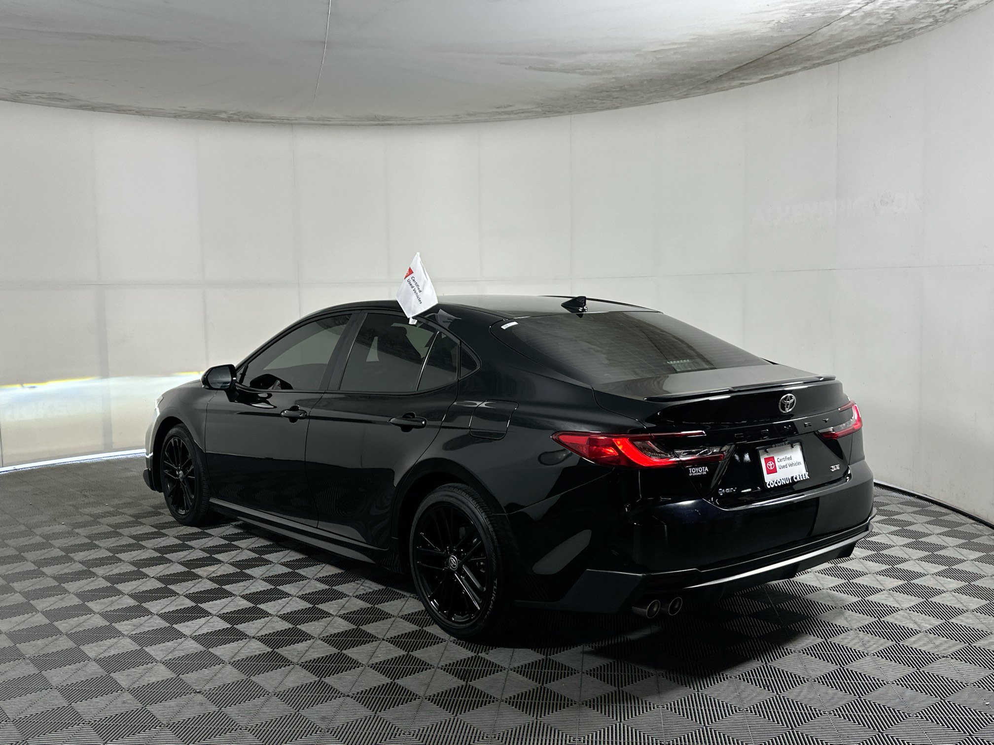 Certified 2026 Toyota Camry SE FWD image 5