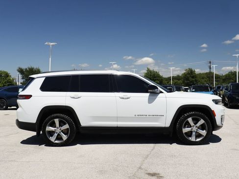 Used 2021 Jeep Grand Cherokee L Limited w/ MOPAR Finishing Package RWD image 4