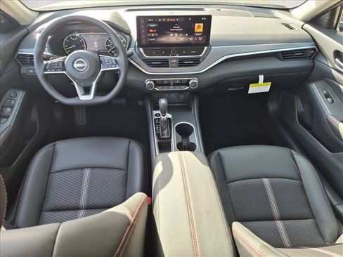 New 2026 Nissan Altima 2.5 SR FWD image 13