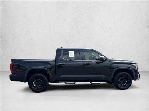 Used 2023 Toyota Tundra SR5 w/ SR5 Convenience Package AWD/4WD image 4