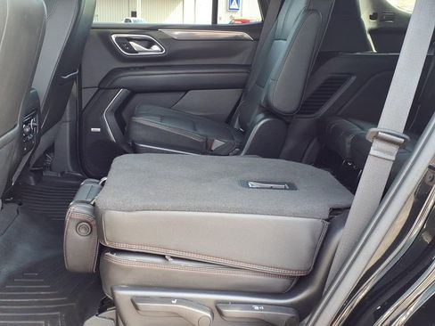 Certified 2022 Chevrolet Tahoe RST w/ Luxury Package AWD/4WD image 32