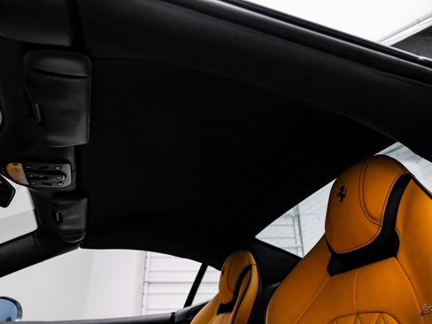 Used 2016 Ferrari California T image 43