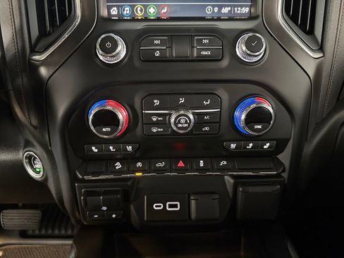 Used 2021 GMC Sierra 1500 AT4 image 25