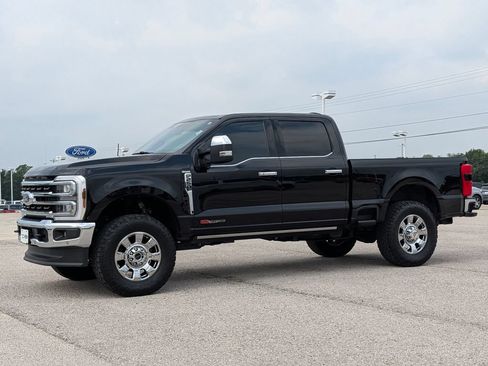 Certified 2025 Ford F250 King Ranch w/ Chrome Package AWD/4WD image 5