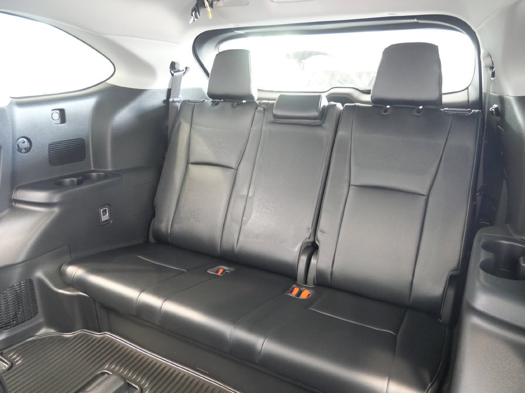 Used 2023 Toyota Highlander Platinum AWD/4WD image 27