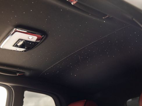 Used 2021 Rolls-Royce Cullinan image 29