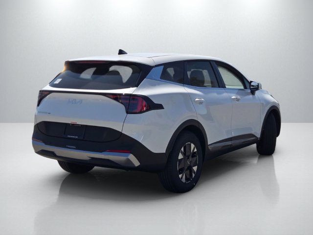 New 2027 Kia Sportage LX FWD image 4