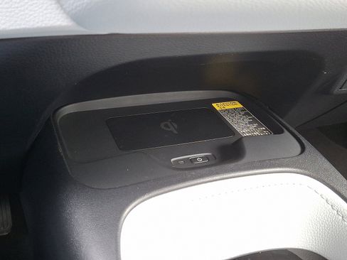 Certified 2024 Toyota Corolla SE w/ SE Package image 24