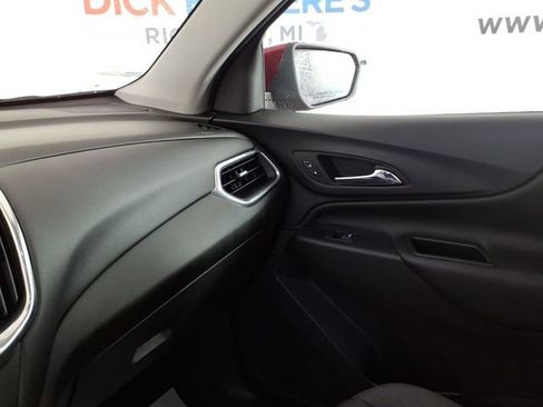 Used 2019 Chevrolet Equinox LT w/ Driver Convenience Package FWD image 23