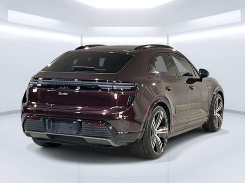 Certified 2024 Porsche Macan Turbo Electric AWD/4WD image 7