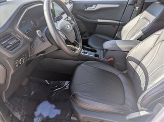 New 2026 Ford Escape SE w/ PHEV Premium Package FWD video 4