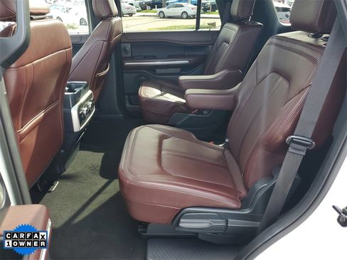 Used 2023 Ford Expedition Limited image 15