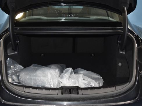 Used 2023 Porsche Taycan image 31