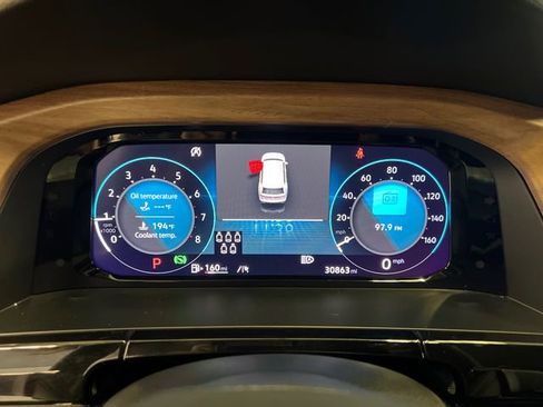 Certified 2025 Volkswagen Atlas SE image 24