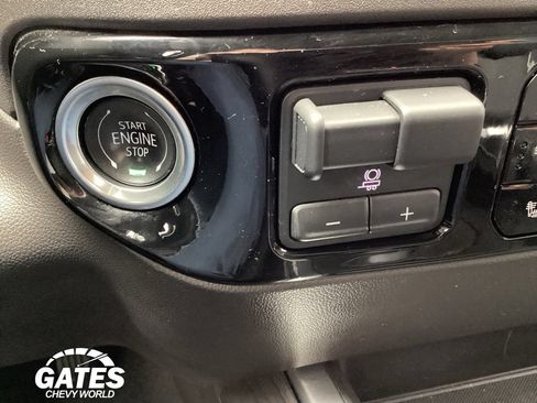 Used 2024 Chevrolet Silverado 1500 LTZ AWD/4WD image 19