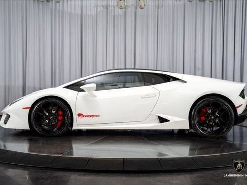Used 2019 Lamborghini Huracan LP 580-2 RWD image 8