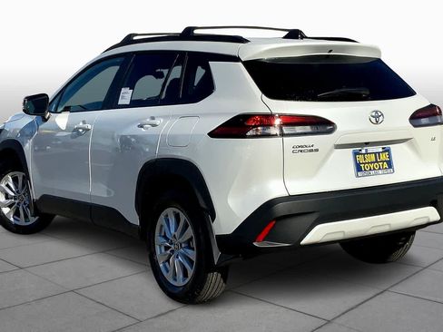 New 2026 Toyota Corolla Cross LE FWD image 12