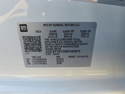 Certified 2024 Chevrolet Silverado 3500 High Country w/ High Country Premium Package image 33