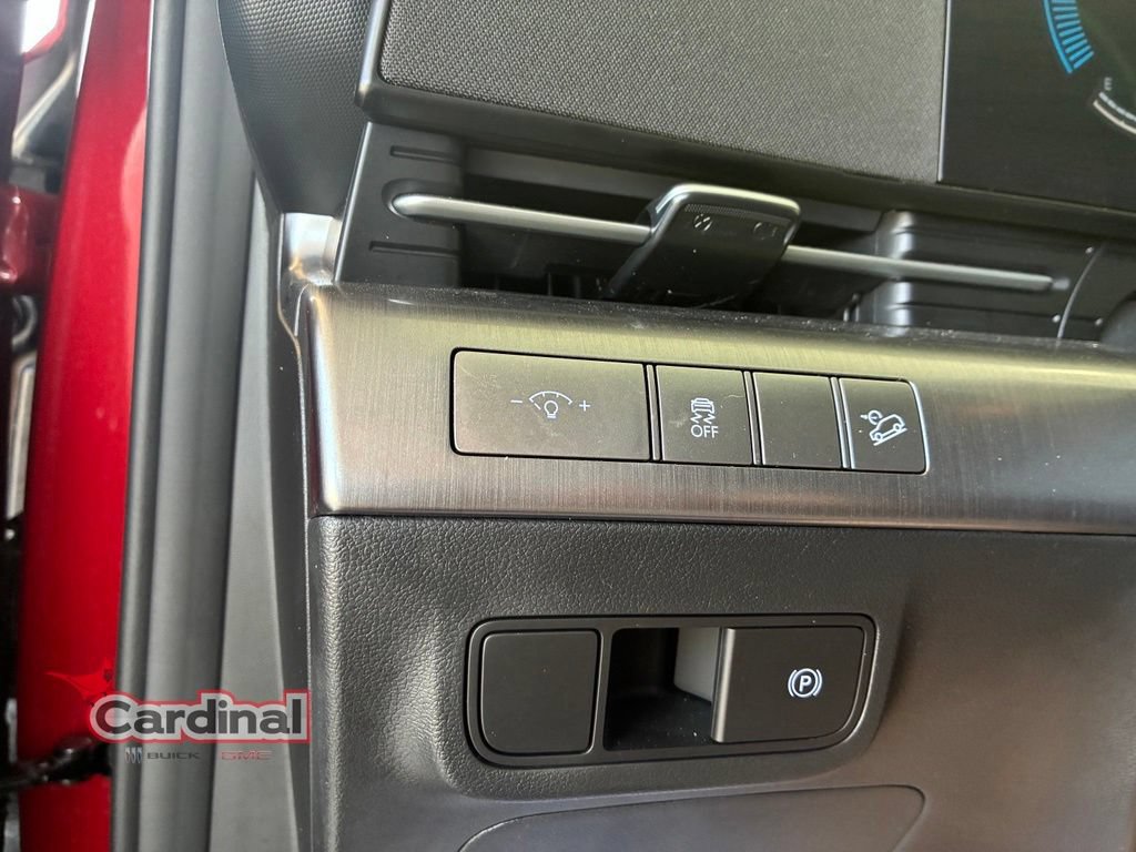 Used 2025 Hyundai Kona SEL FWD image 12