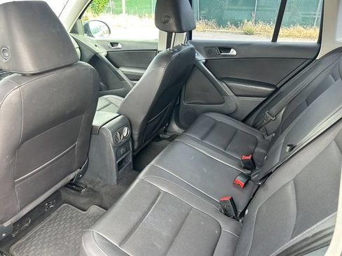 Used 2016 Volkswagen Tiguan S FWD image 31